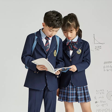 校服定做多少׃? class=